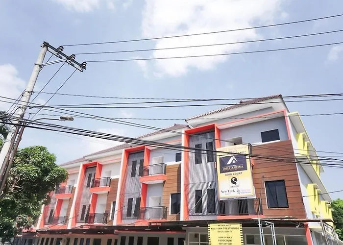 Reddoorz Plus At Tlogomas Malang